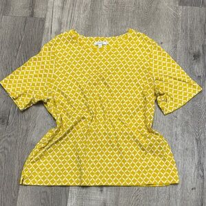 Chico's Yellow Geometric Short Sleeve Tee